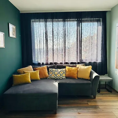 Vyara 56 * 瓦爾納